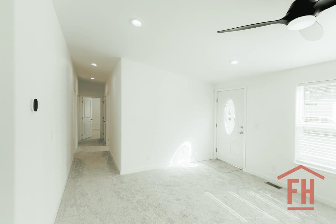 Columbia river multi-section 2017 interior home features