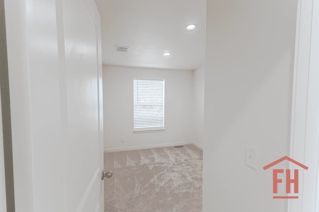 Columbia river multi-section 2017 interior home features