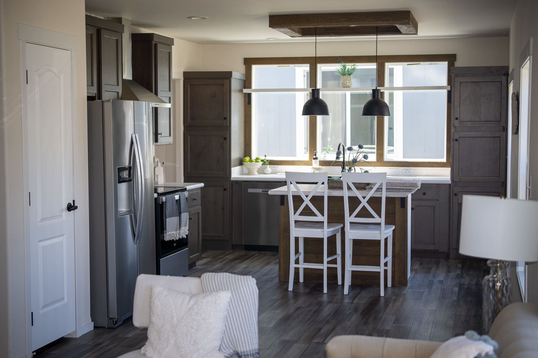 The opal (28483f) interior and kitchen home features