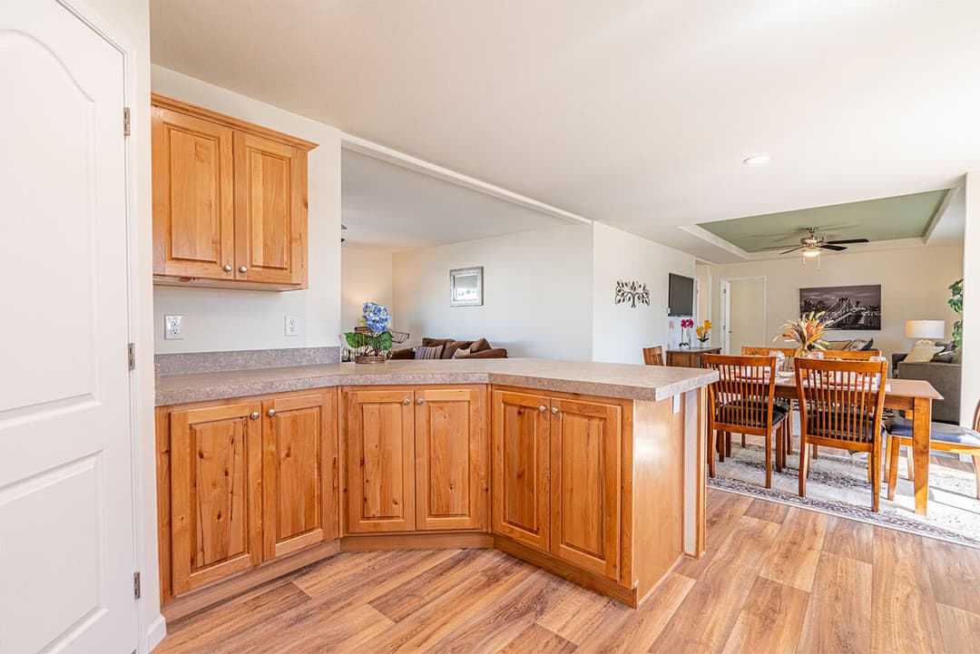 Sandpointe 28664a kitchen home features