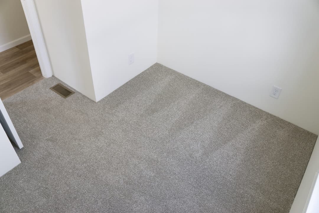 Pure 14663m interior home features