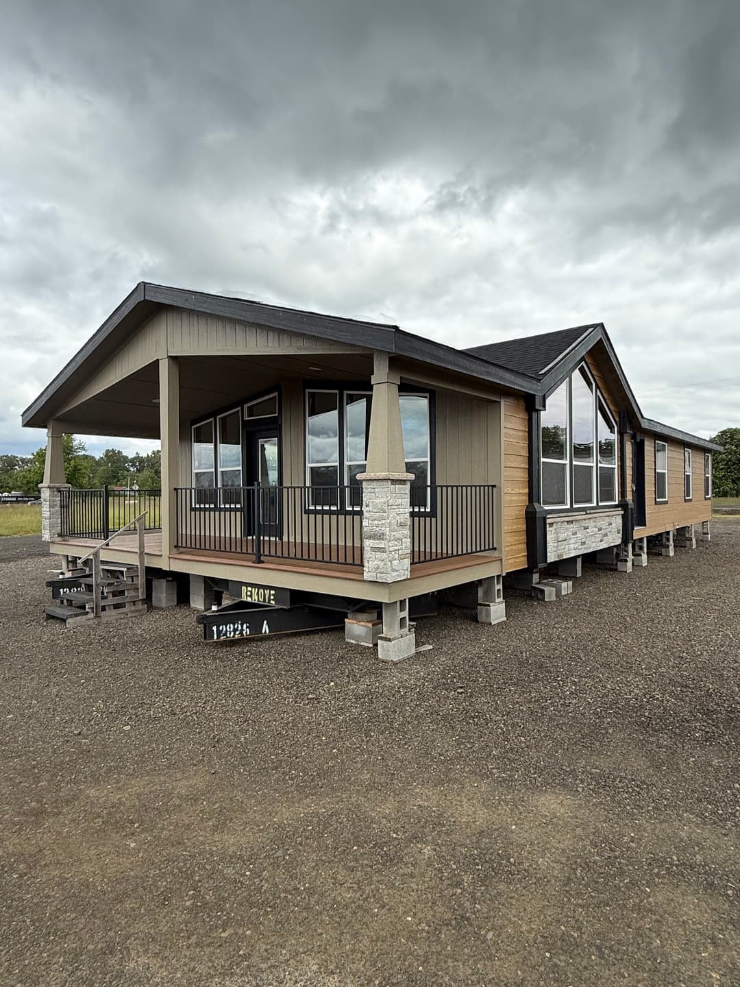 Pinehurst 2514 exterior and hero home features