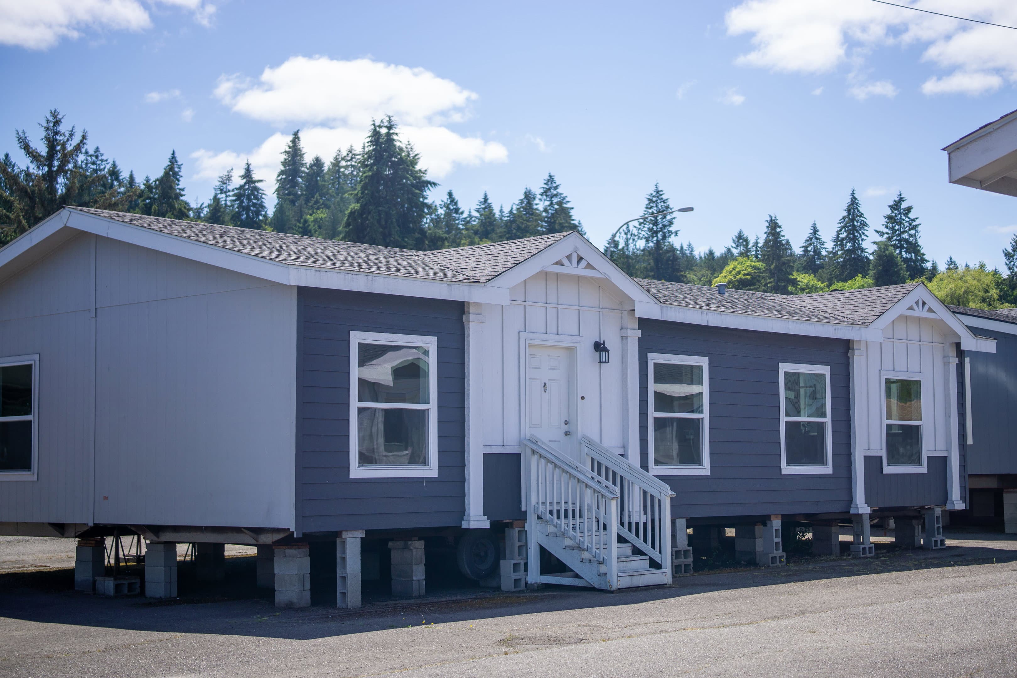 The opal (28483f) hero and exterior home features